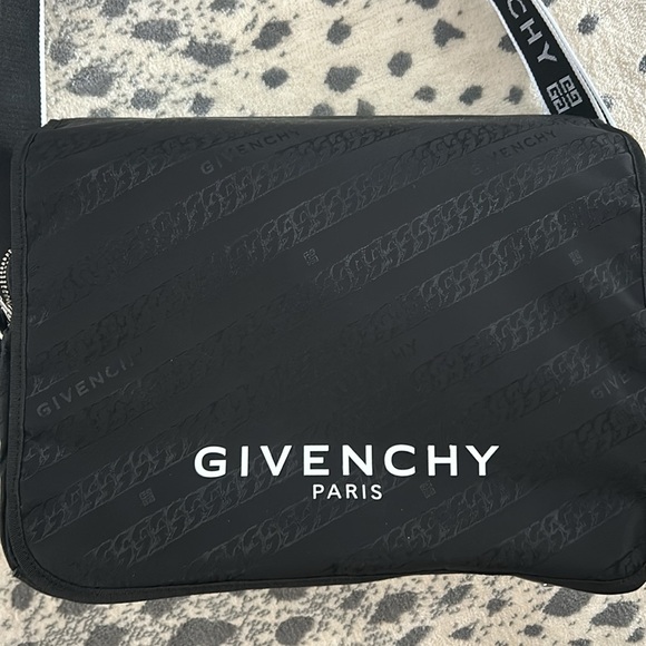 Givenchy Diaper Bag NWT - Picture 6 of 9